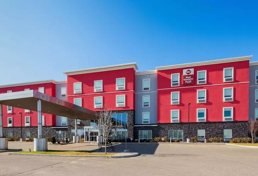 בית מלון כפרי Best Western Plus Airport Inn & Suites