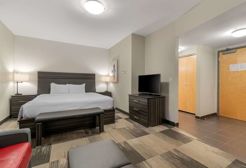 هتل Best Western Plus Airport Inn & Suites