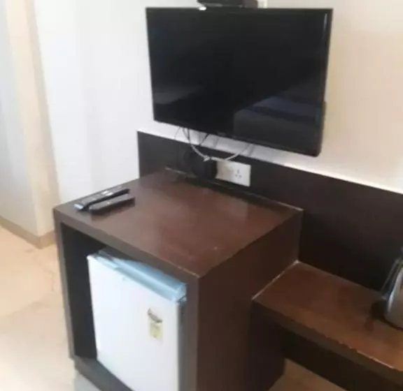 هتل Crimson Palace