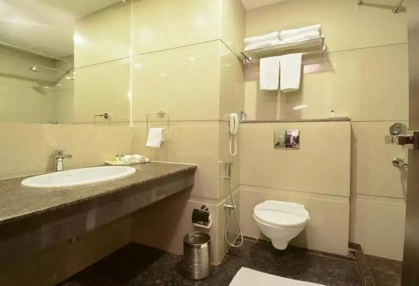 هتل Crimson Palace