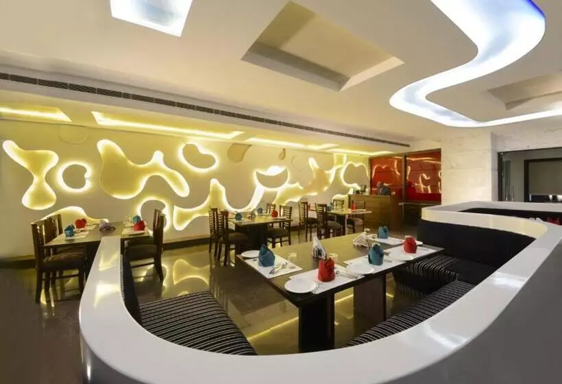 هتل Crimson Palace