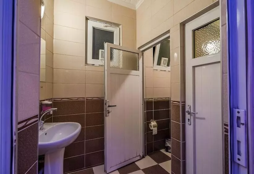 Erenler Hotel & Hostel