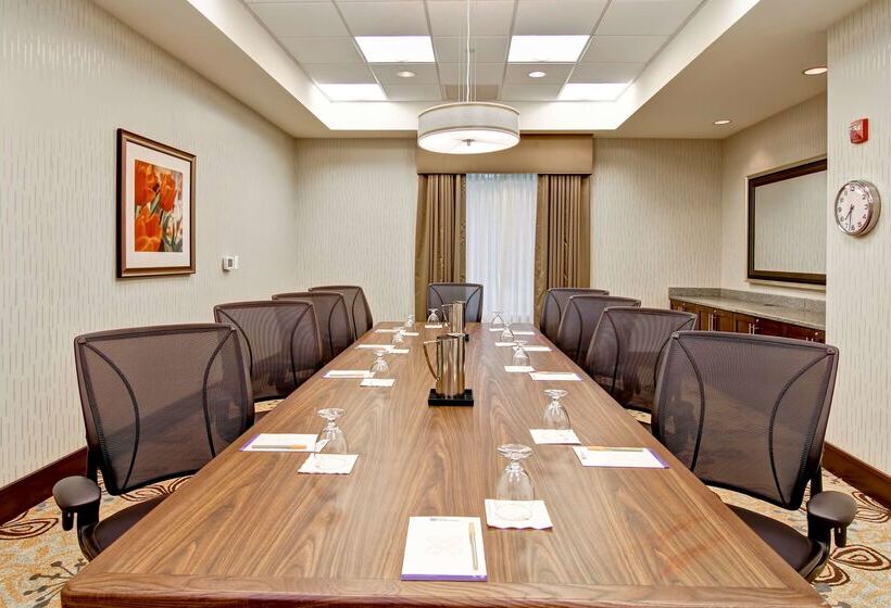 酒店 Hilton Garden Inn Woodbridge