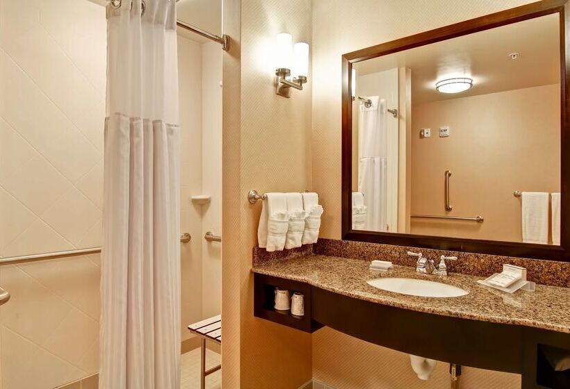 酒店 Hilton Garden Inn Woodbridge