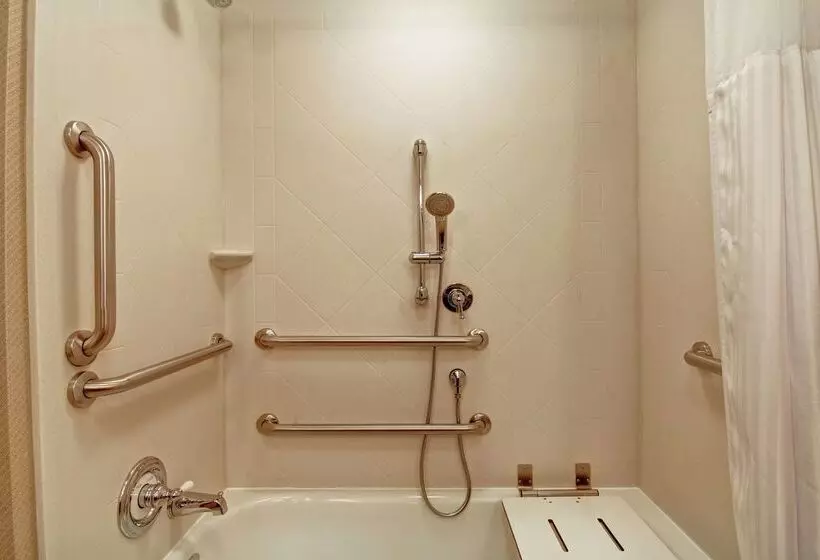 酒店 Hilton Garden Inn Woodbridge