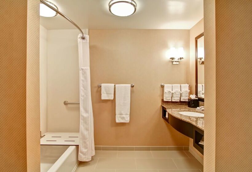 酒店 Hilton Garden Inn Woodbridge