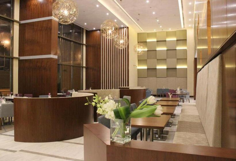 فندق Holiday Inn Jeddah Gateway, An Ihg