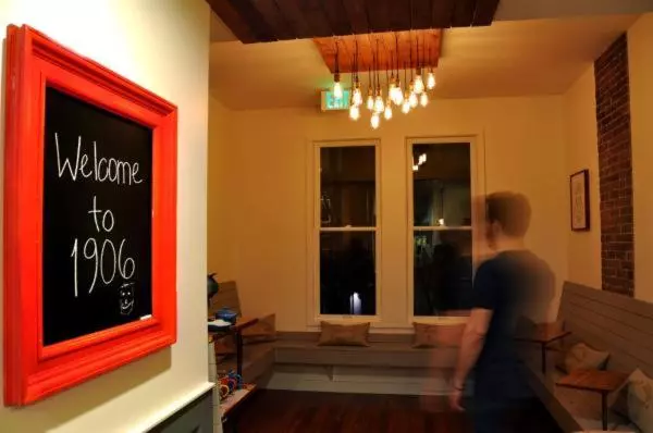 Hotelli 1906 Mission