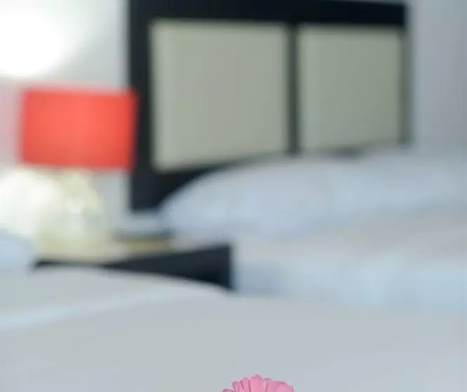 ホテル Sunrise 42 Suites