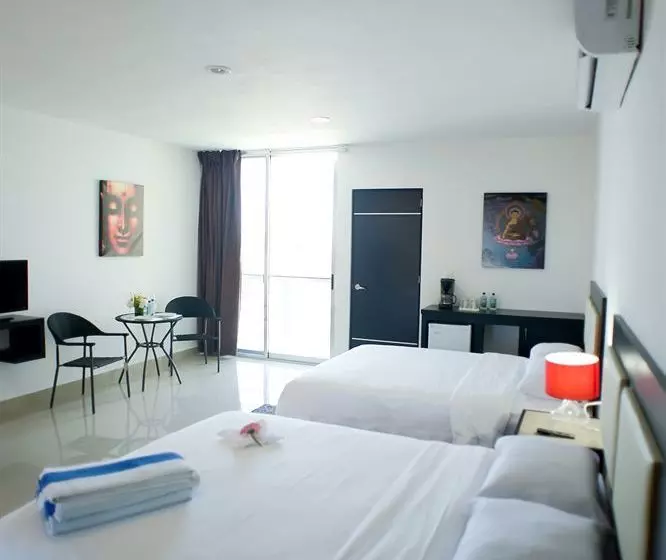 ホテル Sunrise 42 Suites