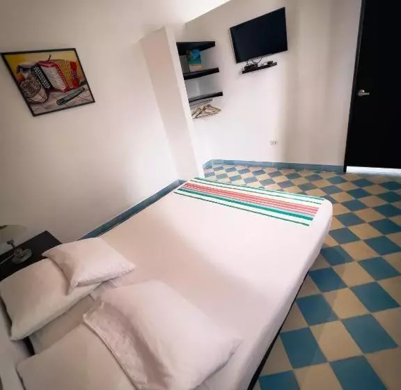 هتل The Orange House Santa Marta