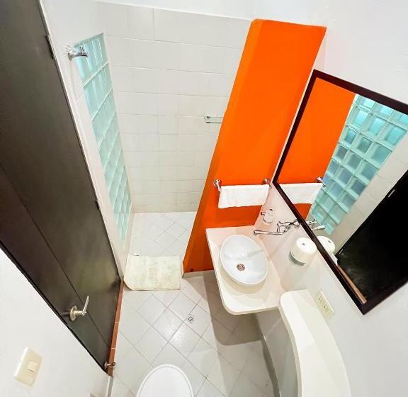 هتل The Orange House Santa Marta