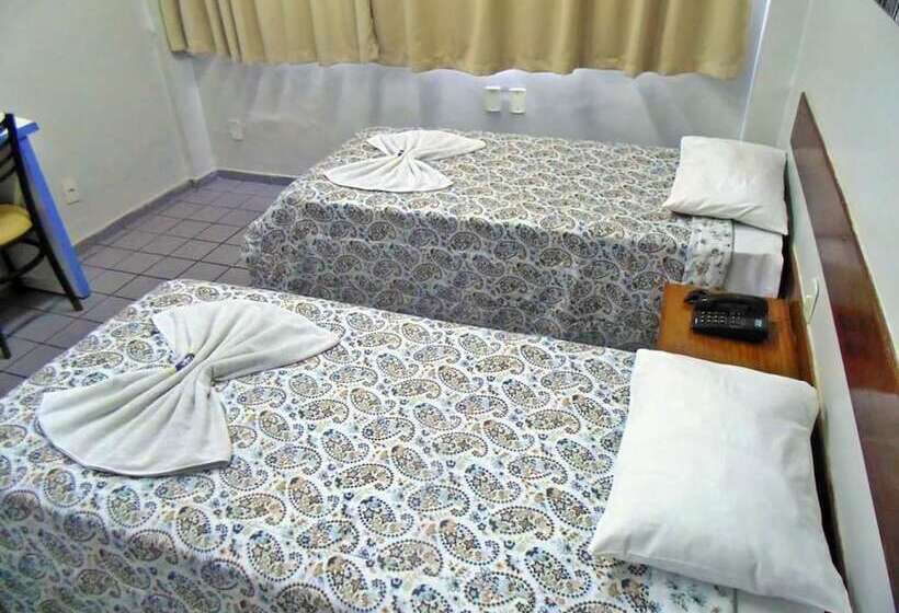 فندق Titão Plaza