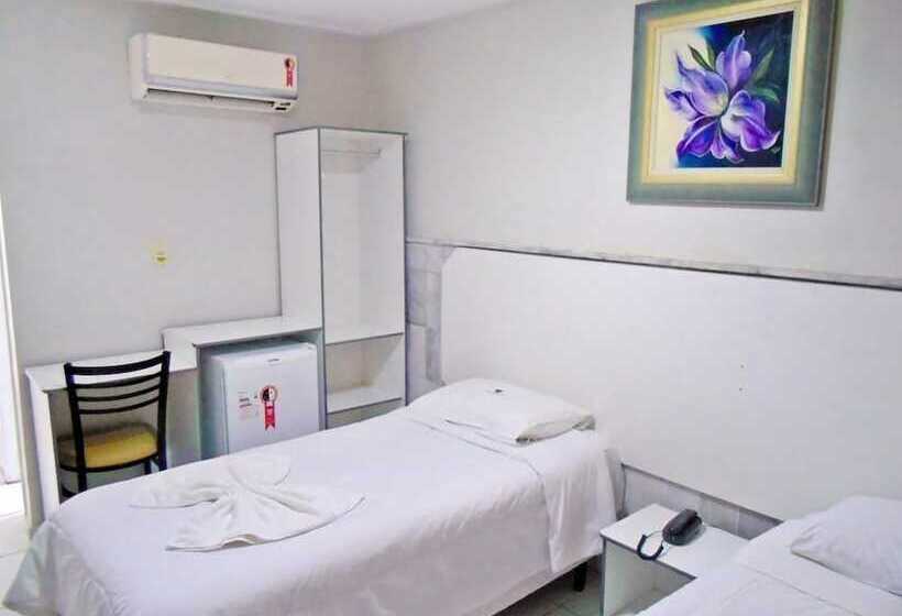 فندق Titão Plaza