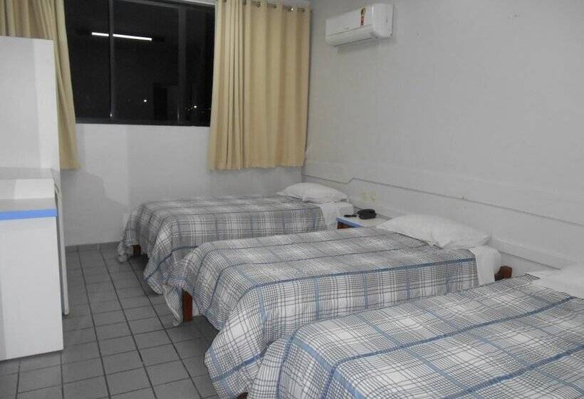 فندق Titão Plaza