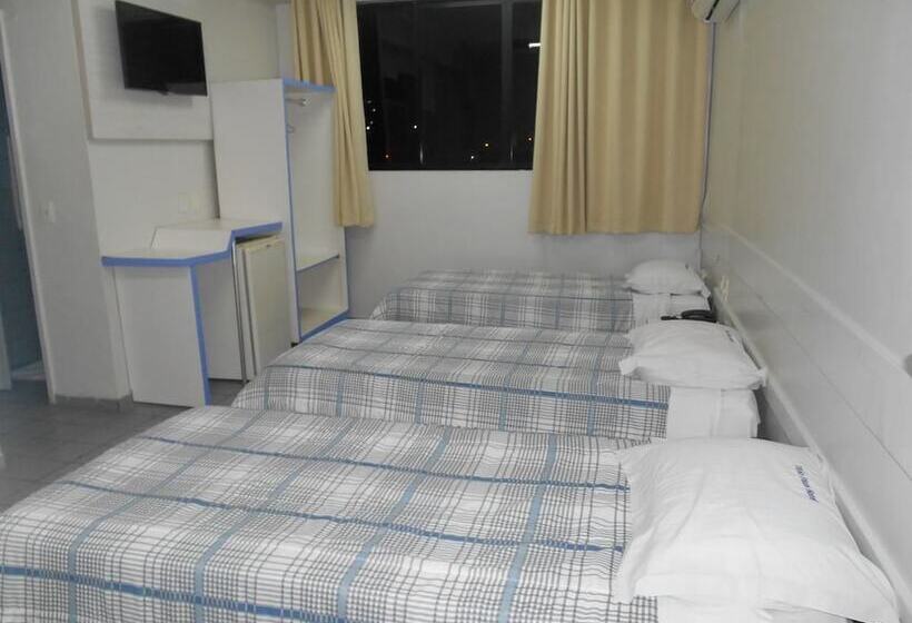 فندق Titão Plaza