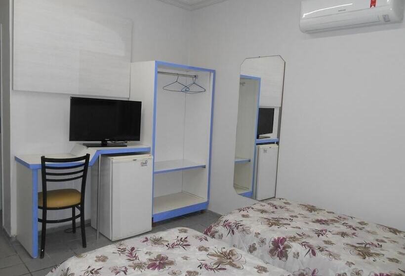 فندق Titão Plaza