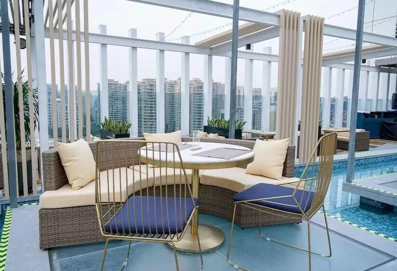 فندق Zenth International