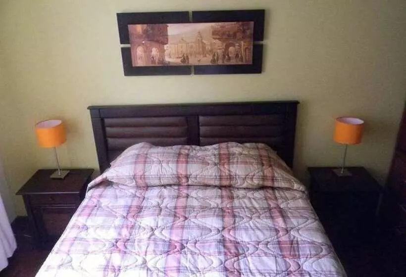 Pension Sevilla House