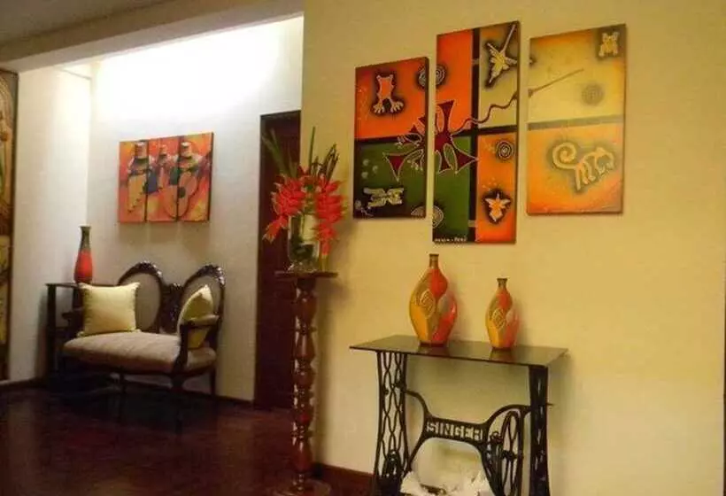 Pension Sevilla House