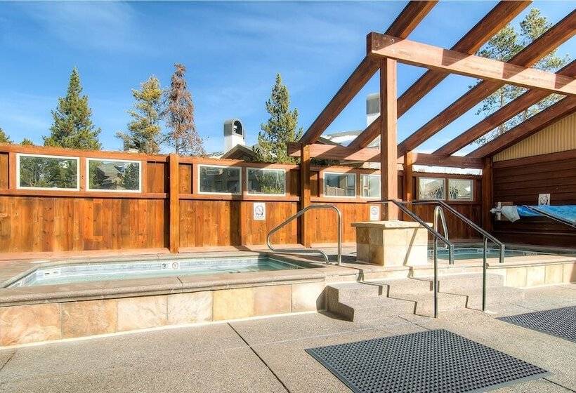 Sundowner Condominium By Ski Country Resorts