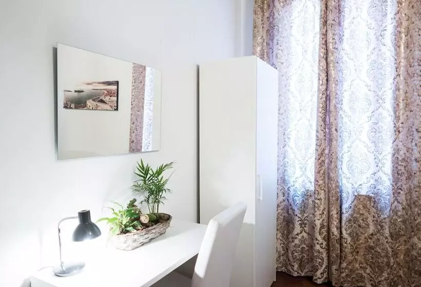 Backpackers House Venice   Hostel