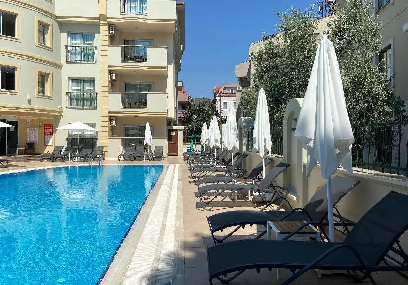 Club Karakas Apart Otel