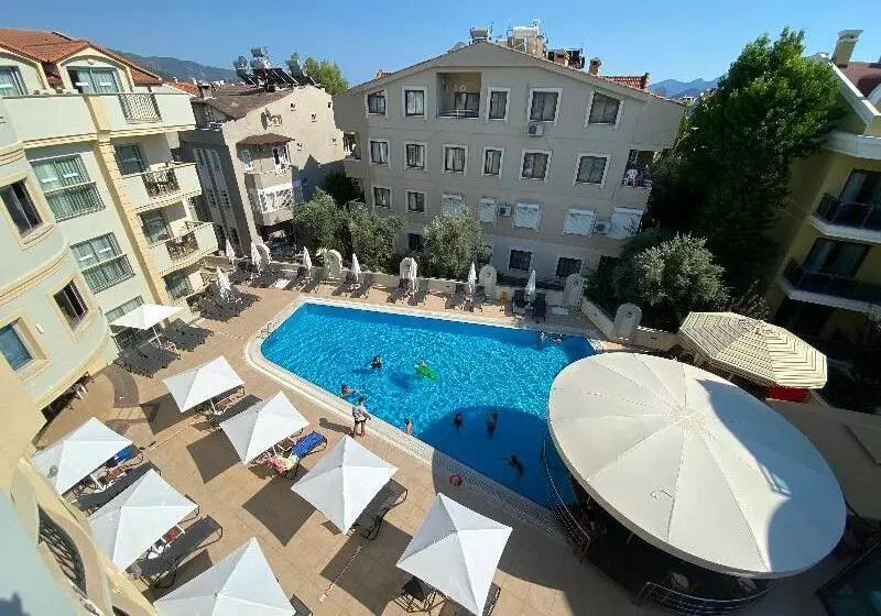 Club Karakas Apart Otel