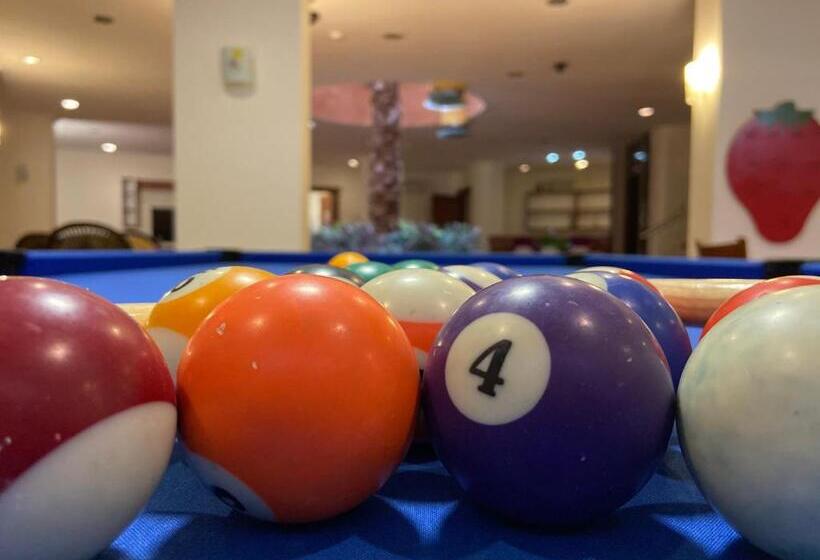 Club Karakas Apart Otel