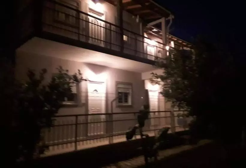 Artemis Studios & Apartments Sidari