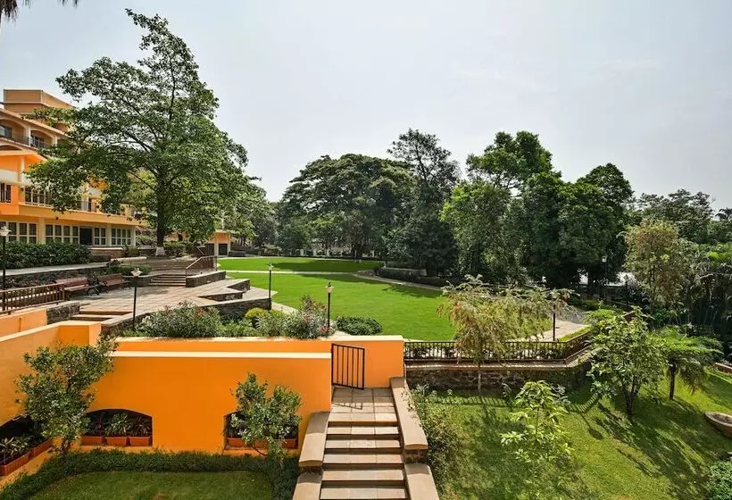 Fariyas Resort, Lonavala