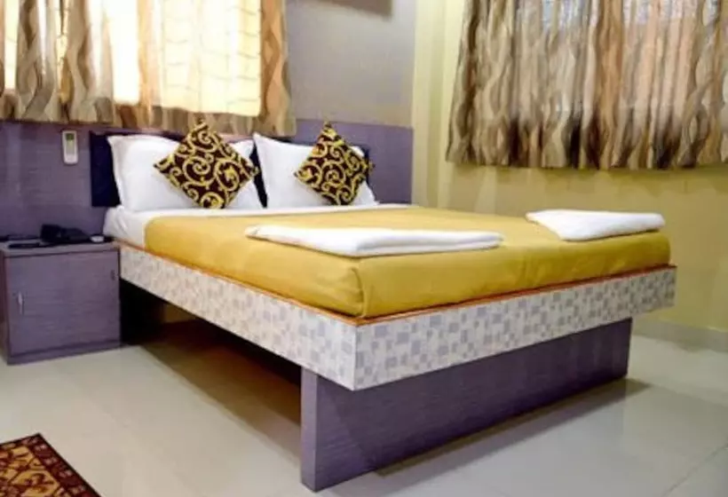 Hotel Aifa Residency