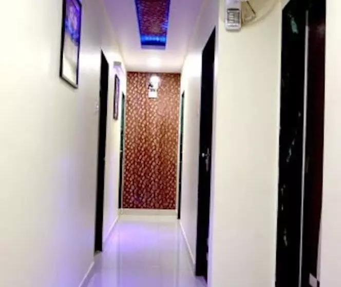 Hotel Aifa Residency