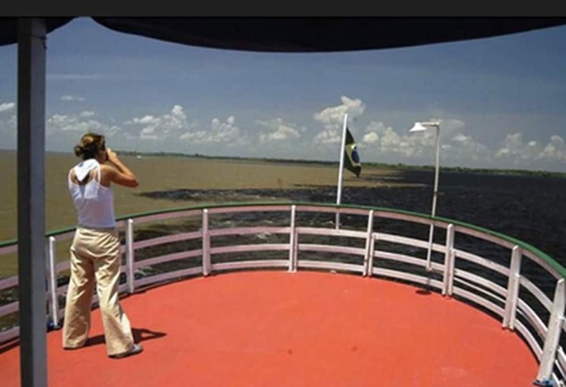 בית מלון כפרי Amazon Ecopark Jungle Lodge