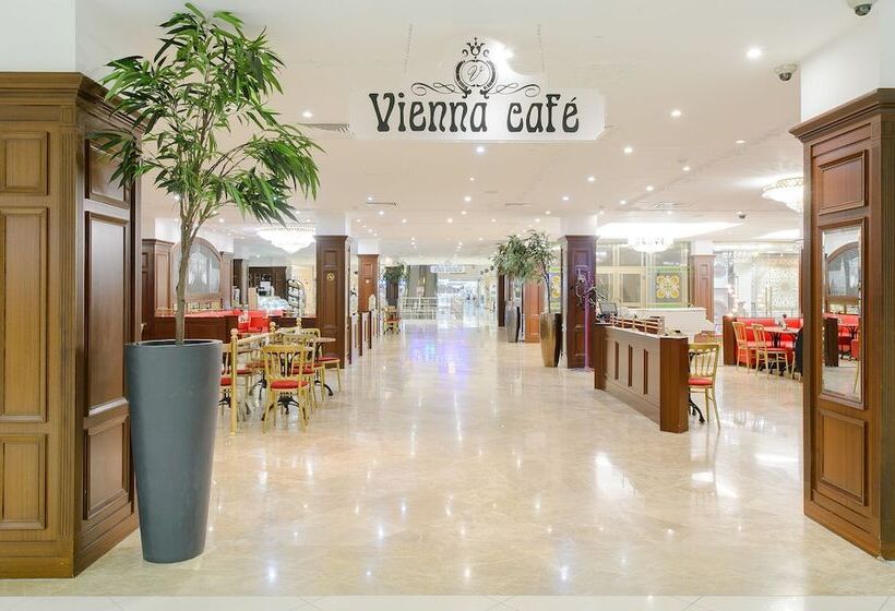 בית מלון כפרי Korston Royal