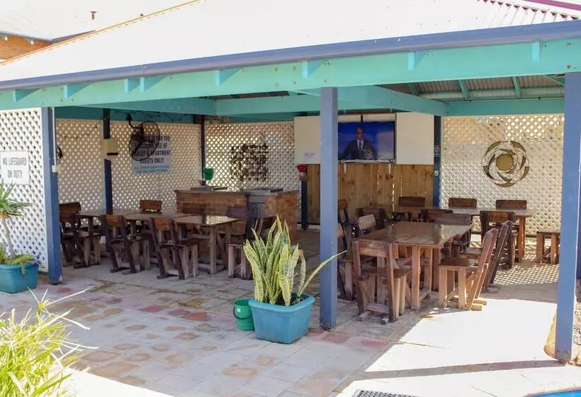 Отель Seaspray Beach Holiday Park