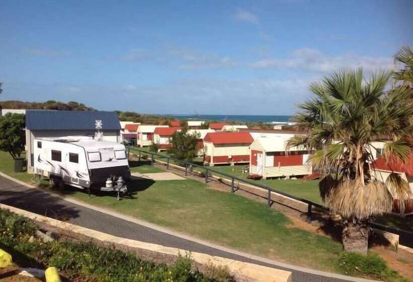 酒店 Seaspray Beach Holiday Park