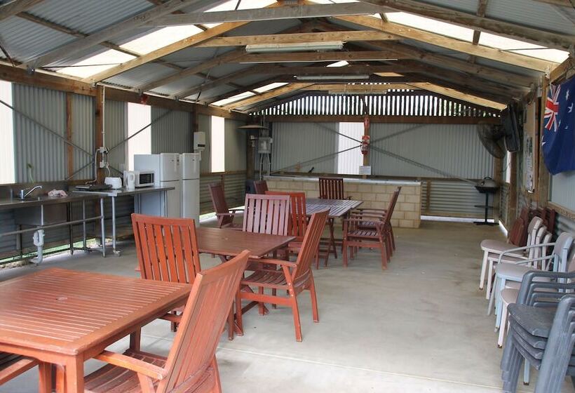 酒店 Seaspray Beach Holiday Park