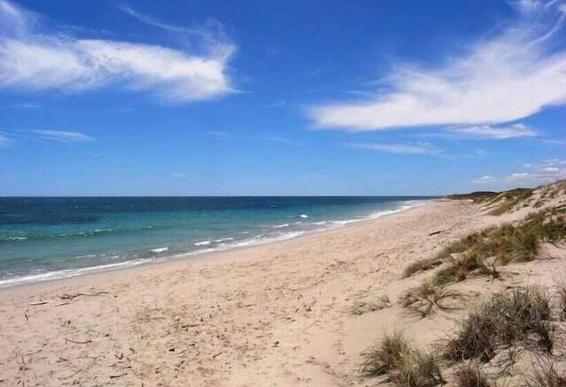 酒店 Seaspray Beach Holiday Park