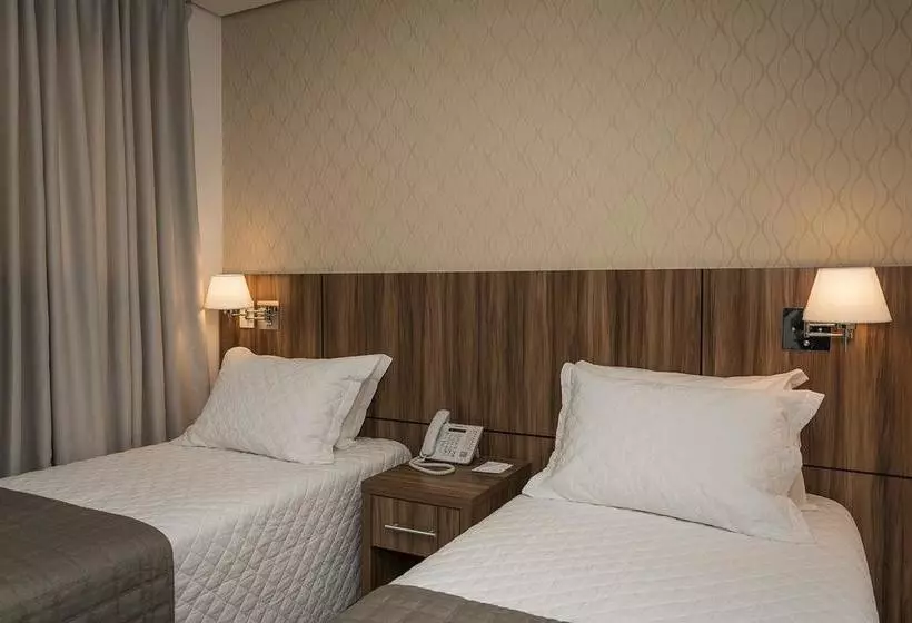 ホテル Comfort  Cuiabá