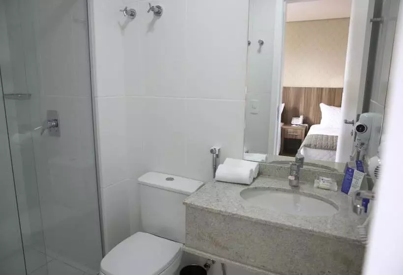 ホテル Comfort  Cuiabá