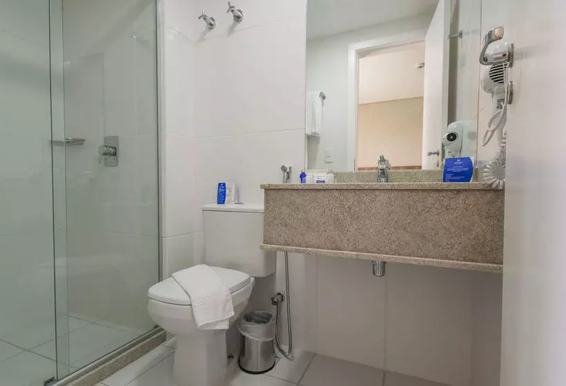 ホテル Comfort  Cuiabá