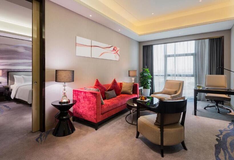 Otel Wanda Realm Wuhan