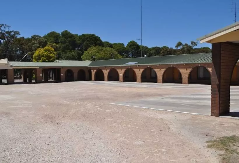 מוטל Keith Motor Inn