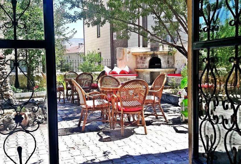 پانسیون Dedeli Deluxe