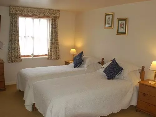 The Wold Cottage  B&b