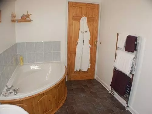 The Wold Cottage  B&b