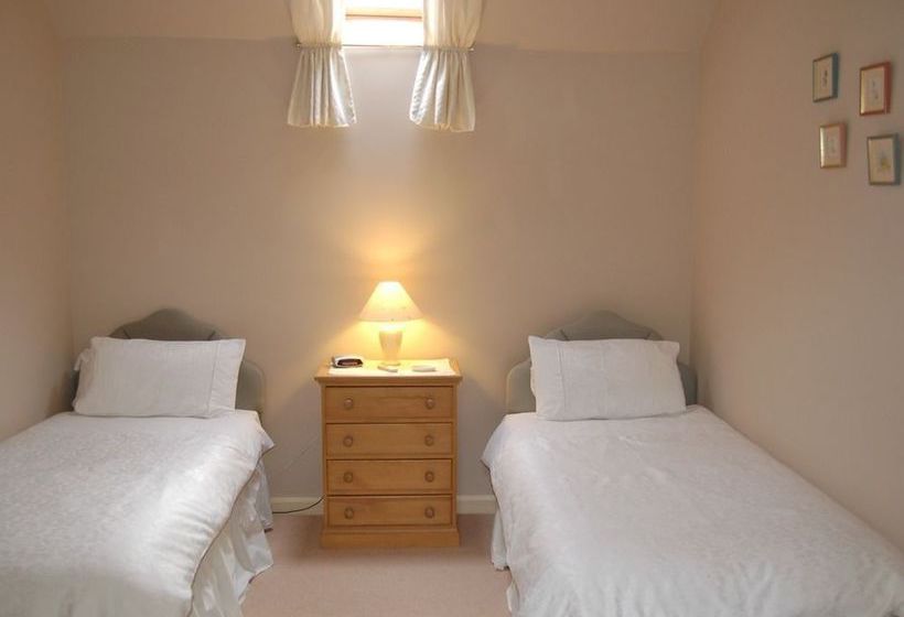 The Wold Cottage  B&b