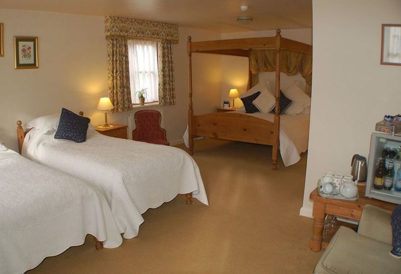 The Wold Cottage  B&b