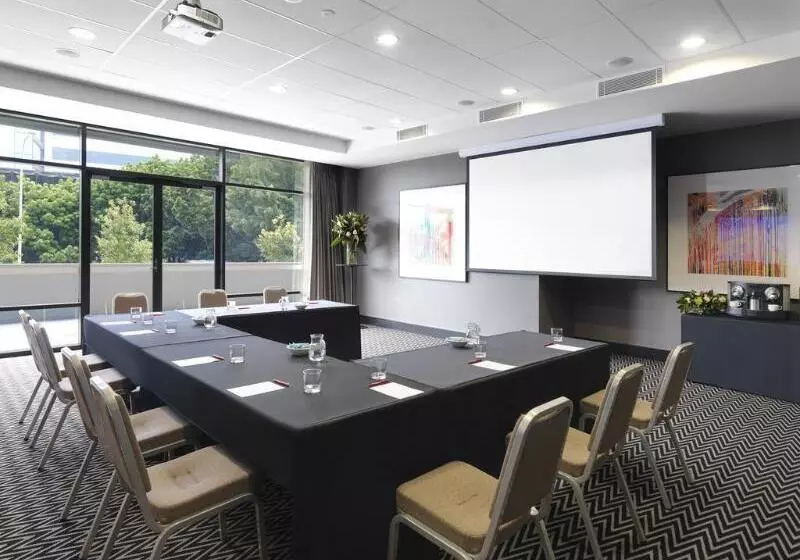 Adina Apartment Hotel Sydney Airport